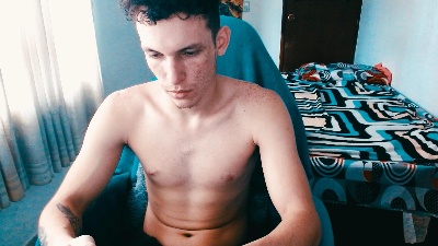 davidsalazar33 live cam on Cam4