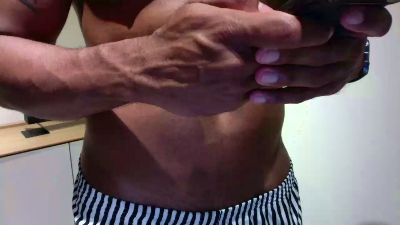 davidsarado8 live cam on Cam4