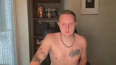 dawidx95 live cam on Cam4