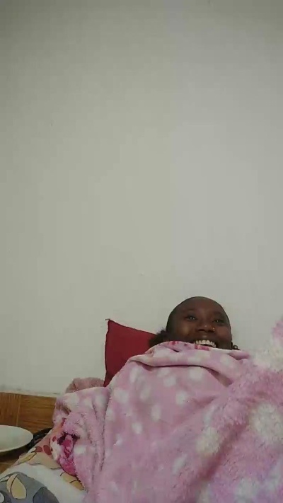 dayanah2 live cam on Cam4