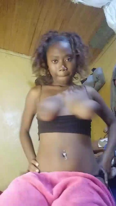 dayanah2 live cam on Cam4