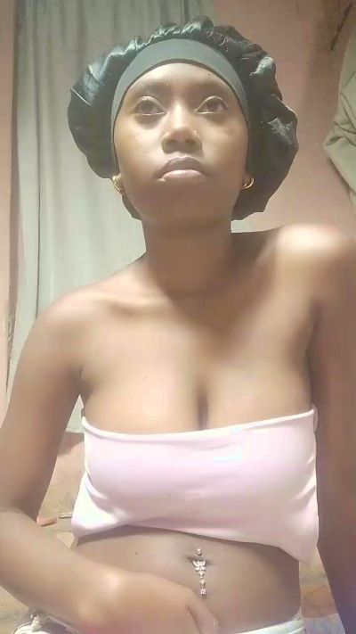 dayanah2 live cam on Cam4