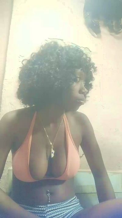 dayanah2 live cam on Cam4