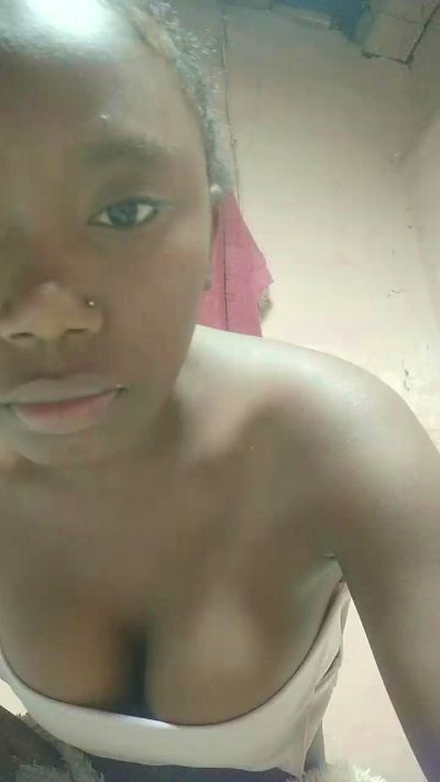 dayanah2 live cam on Cam4