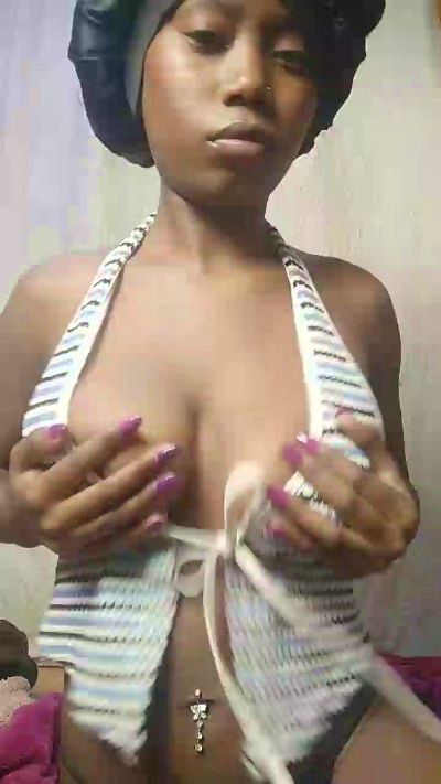 dayanah2 live cam on Cam4