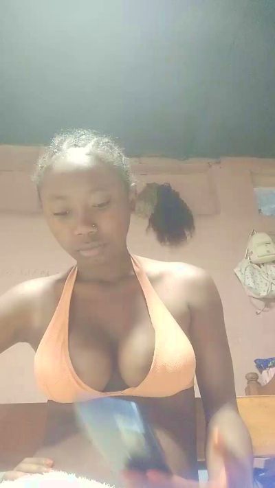 dayanah2 live cam on Cam4