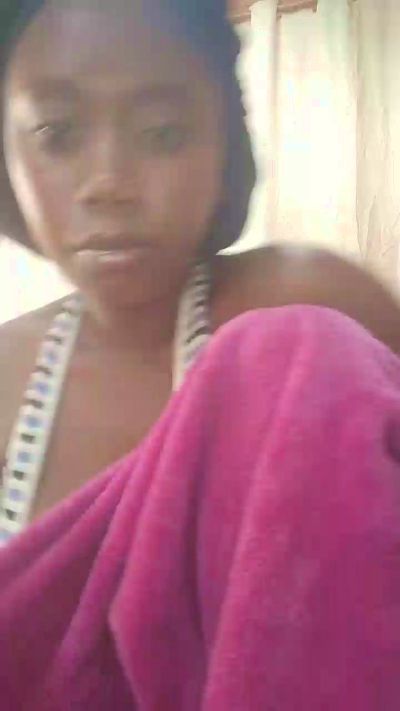 dayanah2 live cam on Cam4