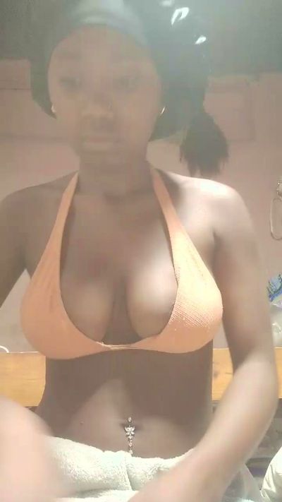 dayanah2 live cam on Cam4