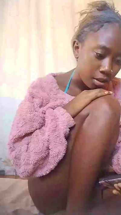 dayanah2 live cam on Cam4