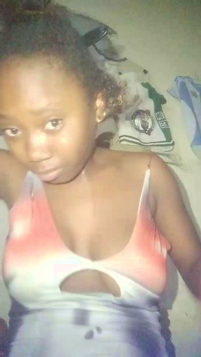 dayanah2 live cam on Cam4