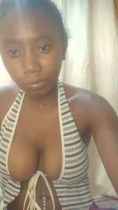 dayanah2 live cam on Cam4
