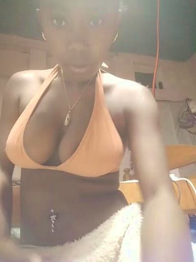 dayanah2 live cam on Cam4