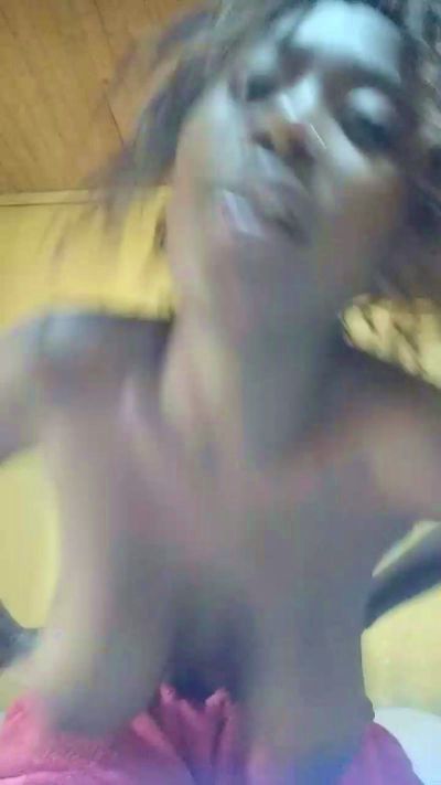 dayanah2 live cam on Cam4