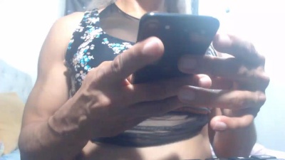 dayanamuscle live cam on Cam4