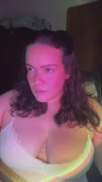 daytaveiraa1 live cam on Cam4