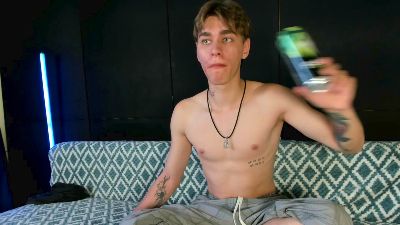 dbartmoss live cam on Cam4