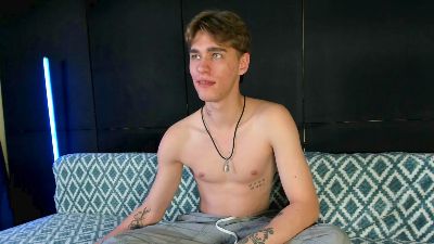 dbartmoss live cam on Cam4