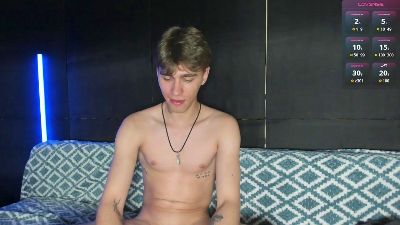dbartmoss live cam on Cam4