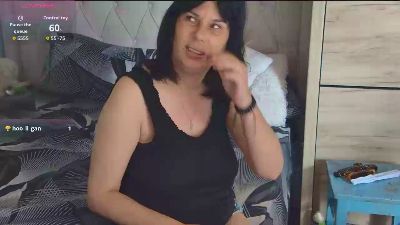 dealuna1 live cam on Cam4