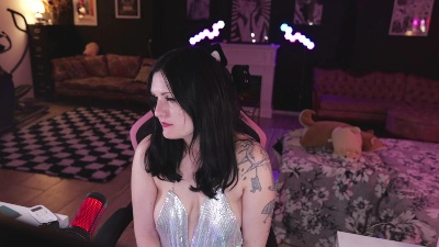 dearfawn live cam on Cam4