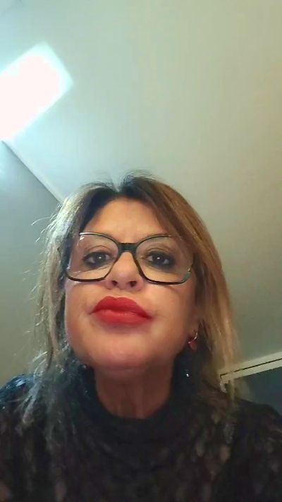 debbyfetish live cam on Cam4