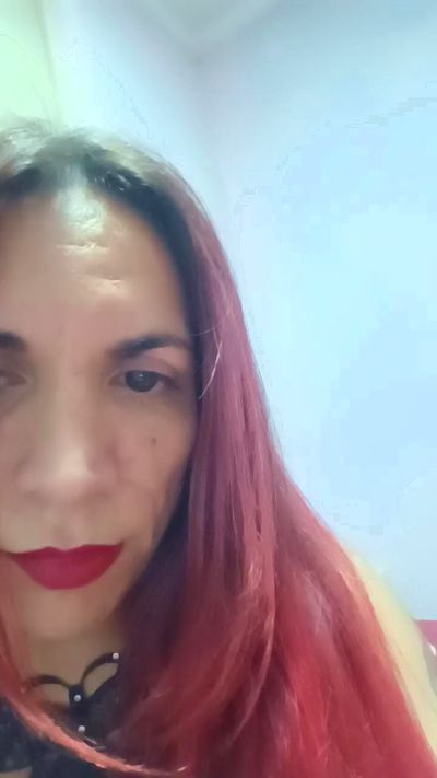 debora_sutil live cam on Cam4