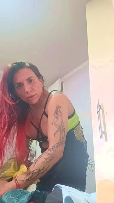 debora_sutil live cam on Cam4