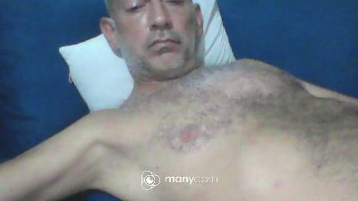 dely_dolu live cam on Cam4