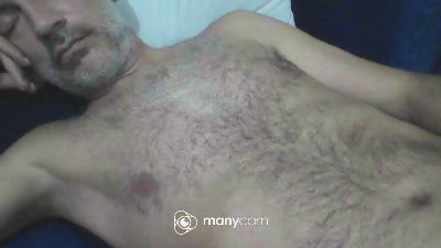 dely_dolu live cam on Cam4