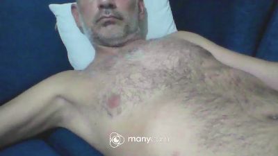 dely_dolu live cam on Cam4