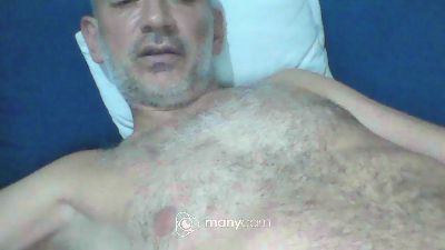 dely_dolu live cam on Cam4