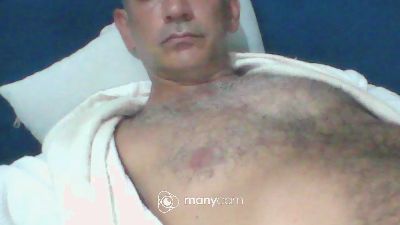 dely_dolu live cam on Cam4