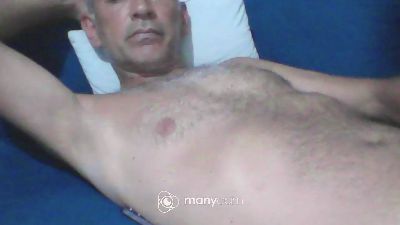 dely_dolu live cam on Cam4