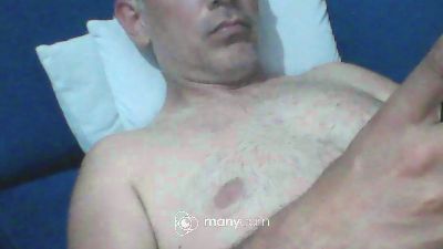 dely_dolu live cam on Cam4