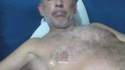dely_dolu live cam on Cam4
