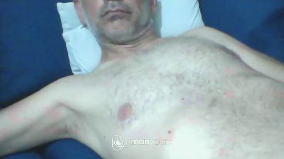 dely_dolu live cam on Cam4