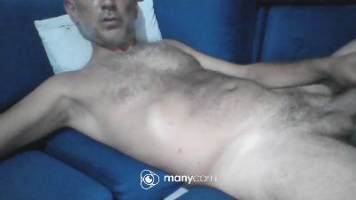 dely_dolu live cam on Cam4