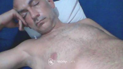 dely_dolu live cam on Cam4