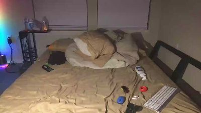 demarco47 live cam on Cam4