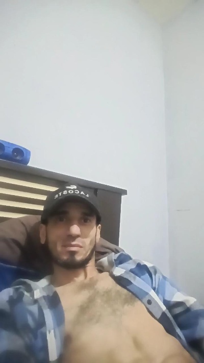 denismo2 live cam on Cam4