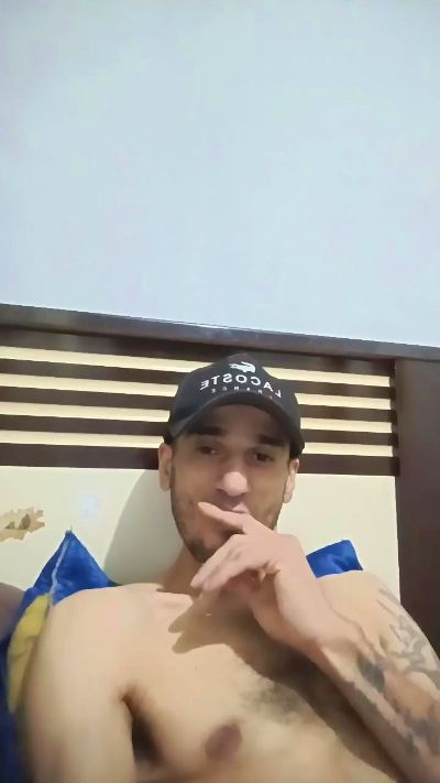 denismo2 live cam on Cam4
