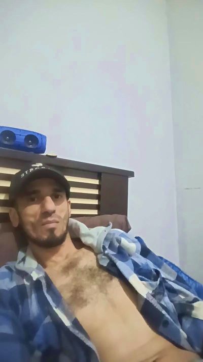 denismo2 live cam on Cam4