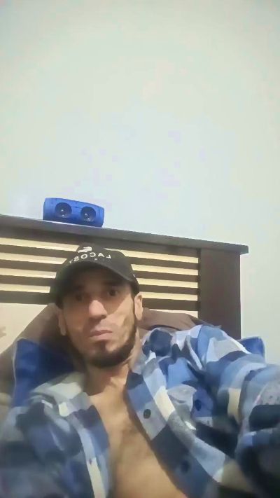 denismo2 live cam on Cam4