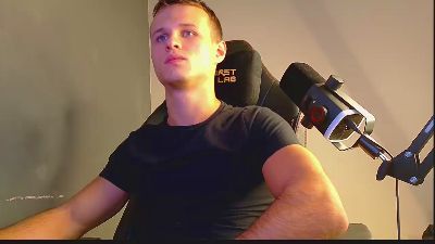 dennisdillon live cam on Cam4