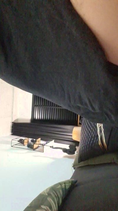 dennisz666 live cam on Cam4