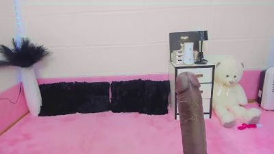 denychantall live cam on Cam4