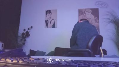 derdino84 live cam on Cam4