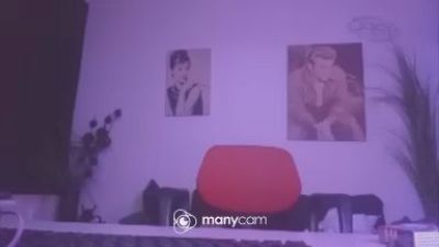 derdino84 live cam on Cam4