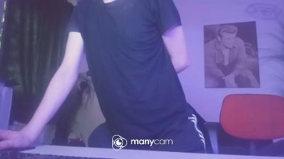 derdino84 live cam on Cam4