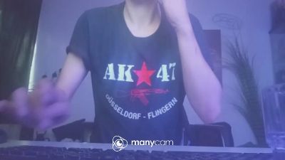 derdino84 live cam on Cam4